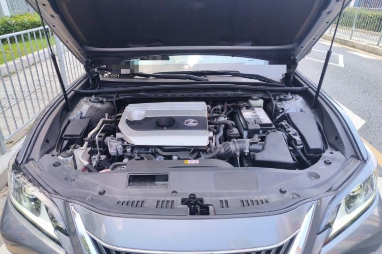 Used Lexus ES 2020 200 Excellence Edition Engine Bay
