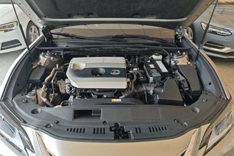 Used Lexus ES 2020 200 Excellence Edition Engine Bay