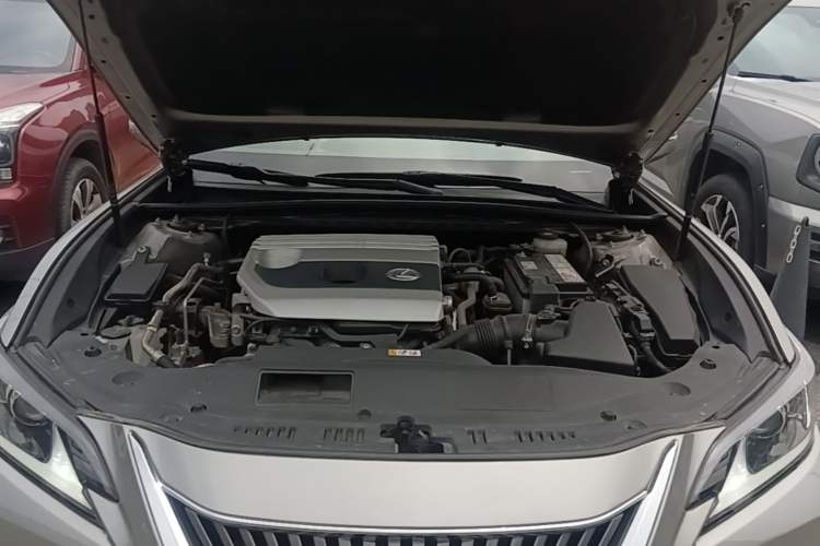 Used Lexus ES 2020 200 Excellence Edition Engine Bay