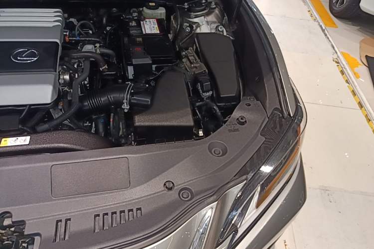 Used Lexus ES 2020 200 Excellence Edition Engine Bay Left