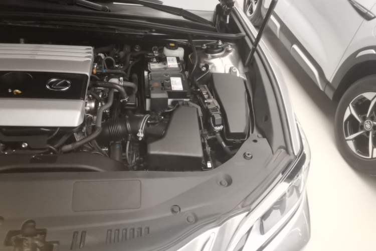 Used Lexus ES 2020 200 Luxury Edition Engine Bay Left