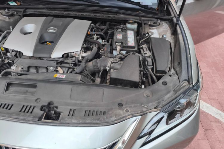 Used Lexus ES 2020 260 Excellence Edition Engine Bay Left