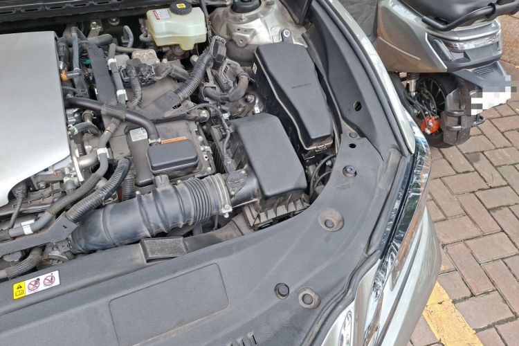 Used Lexus ES 2020 300h Premium Edition Engine Bay Left