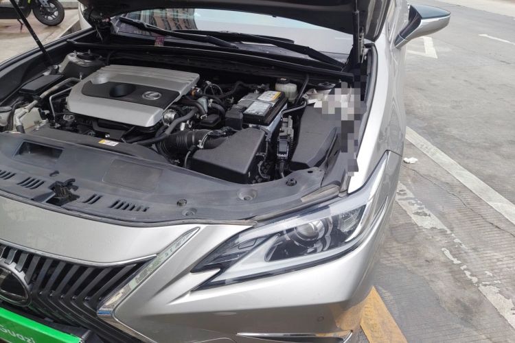Used Lexus ES 2020 200 Luxury Edition Engine Bay Left