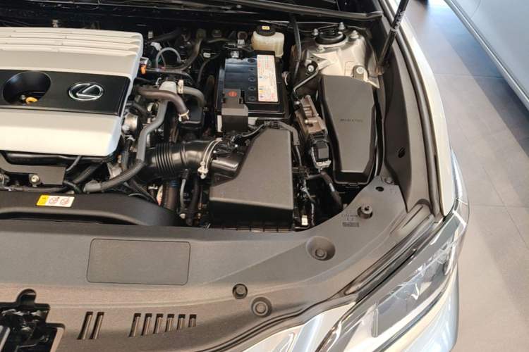 Used Lexus ES 2020 200 Excellence Edition Engine Bay Left