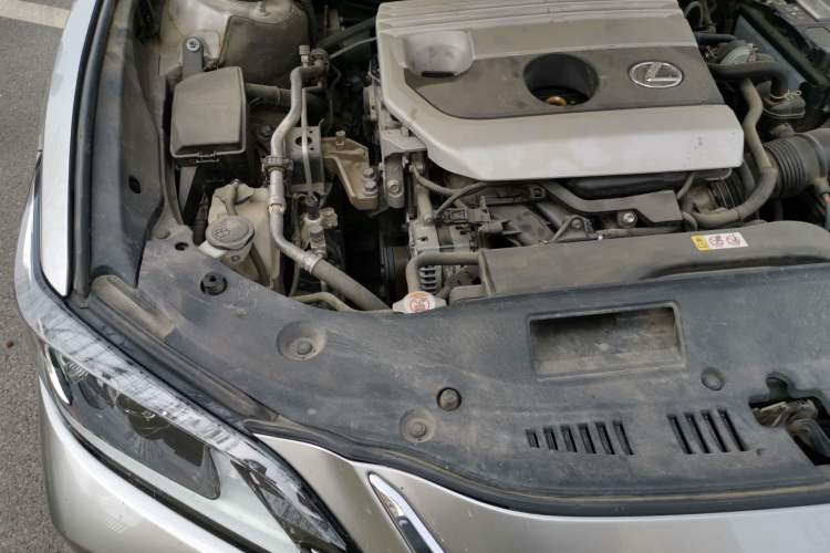 Used Lexus ES 2020 200 Excellence Edition Engine Bay Right