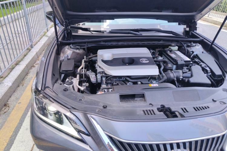 Used Lexus ES 2020 200 Excellence Edition Engine Bay Right