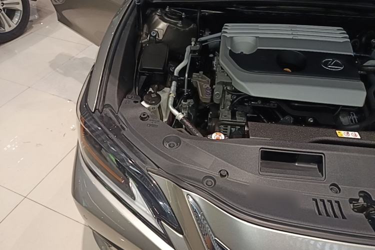 Used Lexus ES 2020 200 Excellence Edition Engine Bay Right