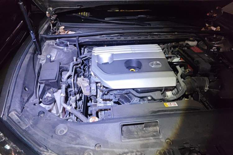Used Lexus ES 2020 200 Excellence Edition Engine Bay Right