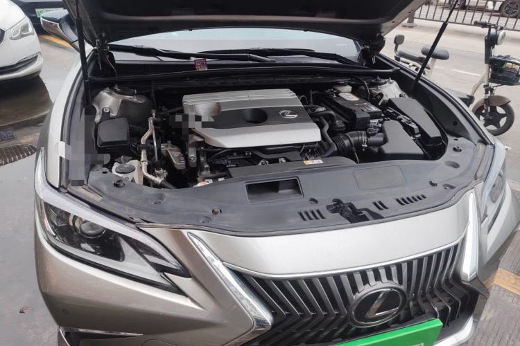 Used Lexus ES 2020 200 Luxury Edition Engine Bay Right