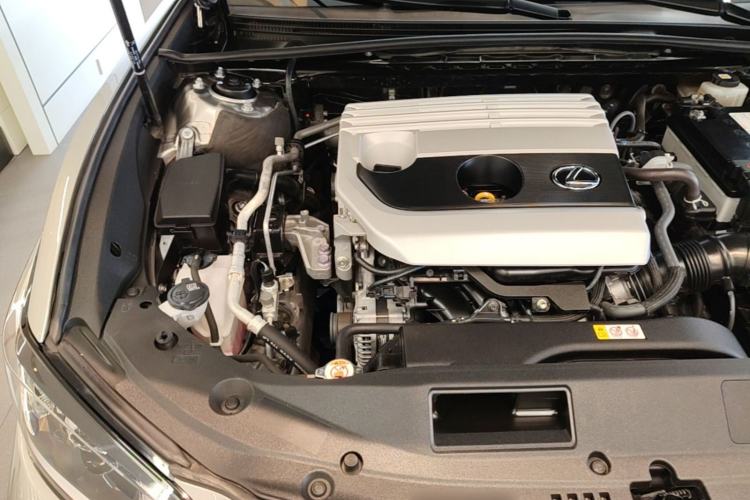Used Lexus ES 2020 200 Excellence Edition Engine Bay Right