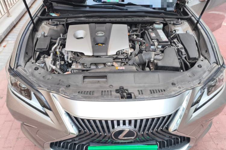 Used Lexus ES 2020 260 Excellence Edition Engine Bay