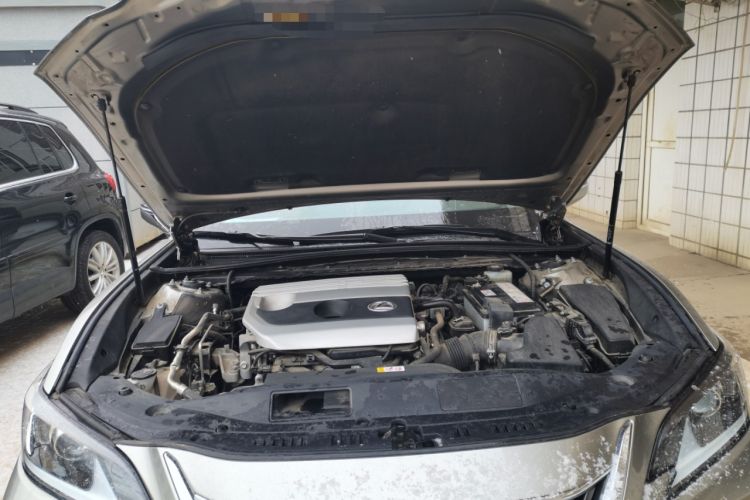 Used Lexus ES 2020 200 Excellence Edition Engine Bay
