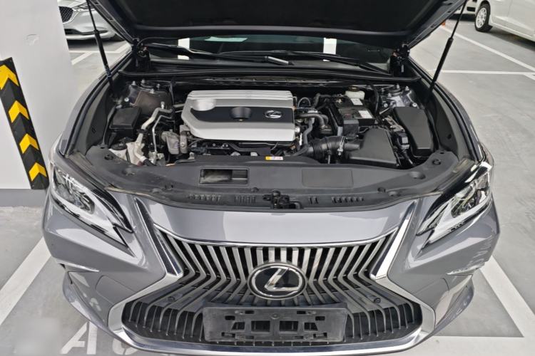 Used Lexus ES 2020 200 Excellence Edition Engine Bay