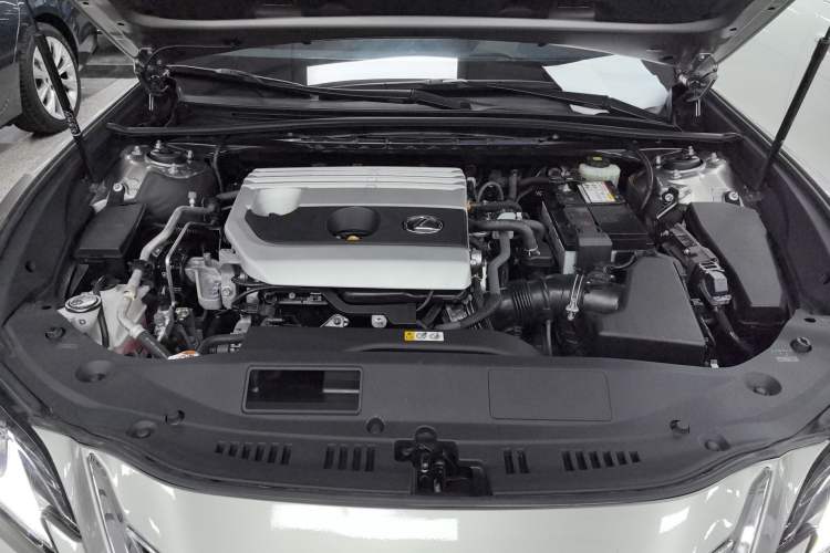 Used Lexus ES 2020 200 Luxury Edition Engine Bay