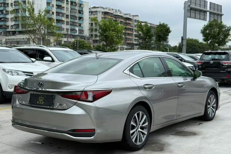 Used Lexus ES 2020 260 Excellence Edition Exterior 1
