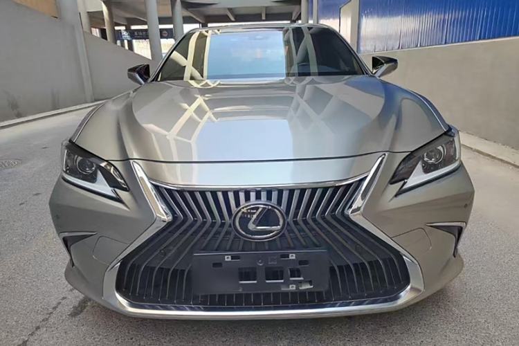 Used Lexus ES 2020 200 Excellence Edition Exterior 1
