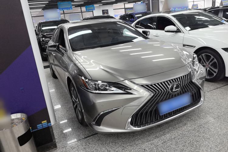 Used Lexus ES 2020 200 Luxury Edition Exterior 1