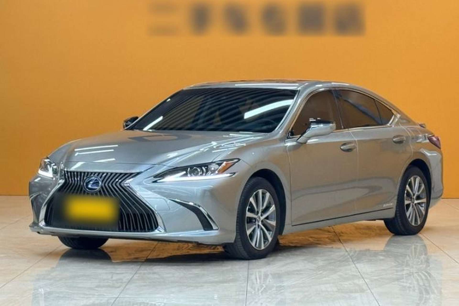 Used Lexus ES 2020 300h Premier Edition Exterior 2