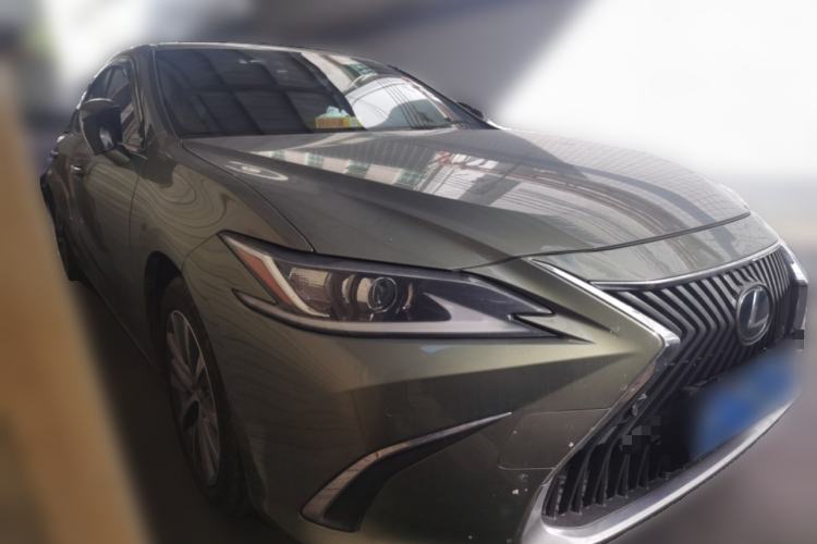 Used Lexus ES 2020 200 Excellence Edition Exterior 2