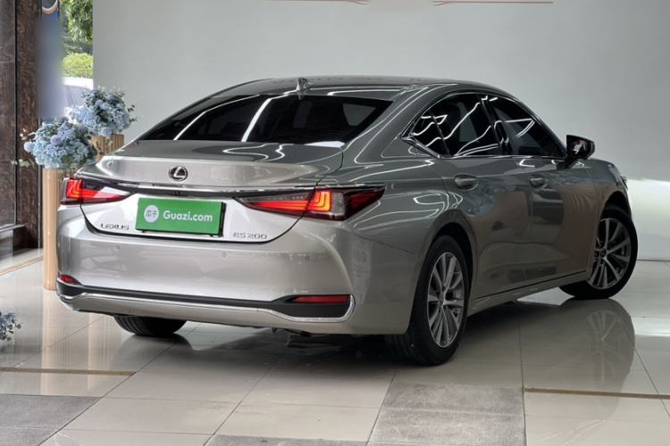 Used Lexus ES 2020 200 Excellence Edition Exterior 2