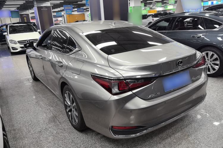 Used Lexus ES 2020 200 Luxury Edition Exterior 2