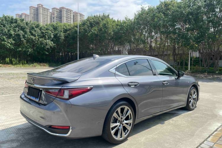 Used Lexus ES 2020 200 Excellence Edition Exterior 3