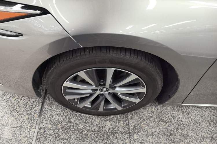 Used Lexus ES 2020 200 Luxury Edition Exterior 4