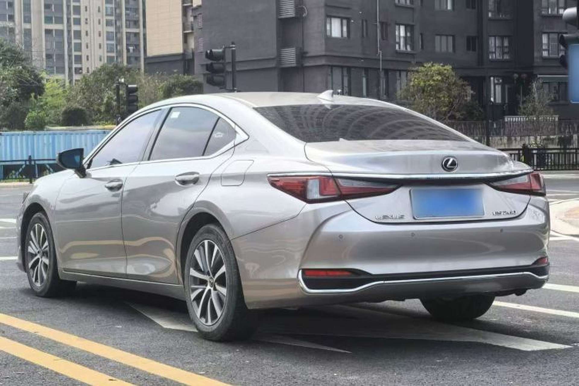 Used Lexus ES 2020 260 Excellence Edition Exterior 5