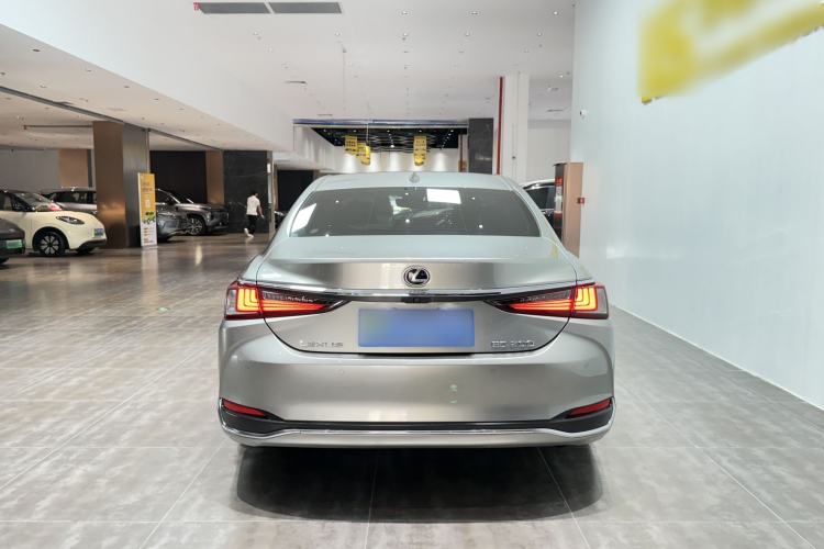 Used Lexus ES 2020 200 Luxury Edition Exterior 5