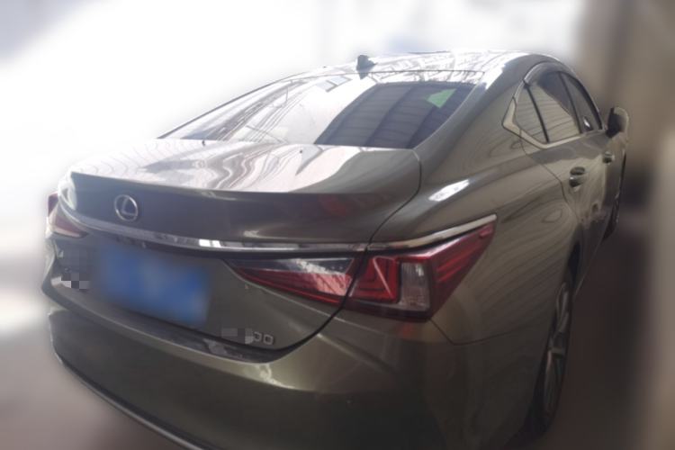 Used Lexus ES 2020 200 Excellence Edition Exterior 5