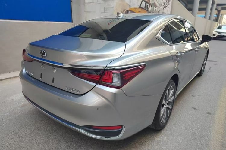 Used Lexus ES 2020 200 Excellence Edition Exterior 5
