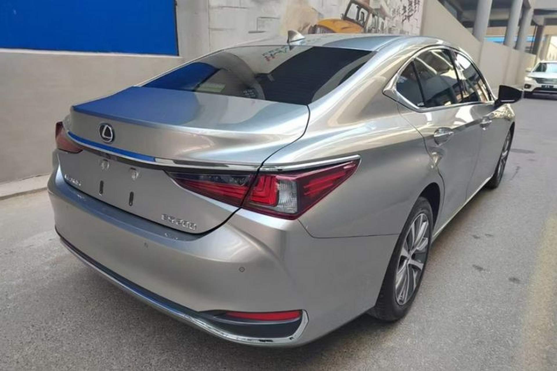 Used Lexus ES 2020 200 Excellence Edition Exterior 5