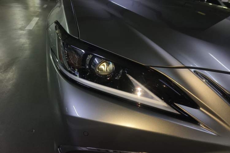 Used Lexus ES 2020 200 Excellence Edition Exterior 6