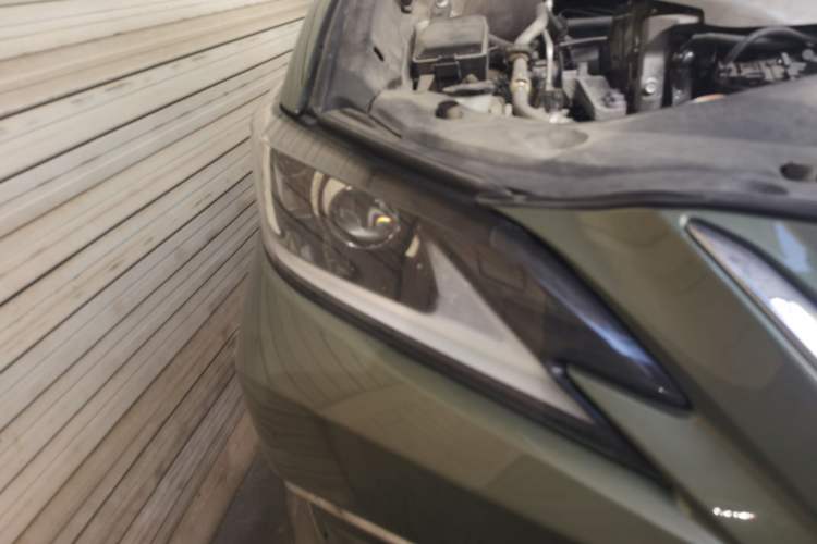 Used Lexus ES 2020 200 Excellence Edition Exterior 6