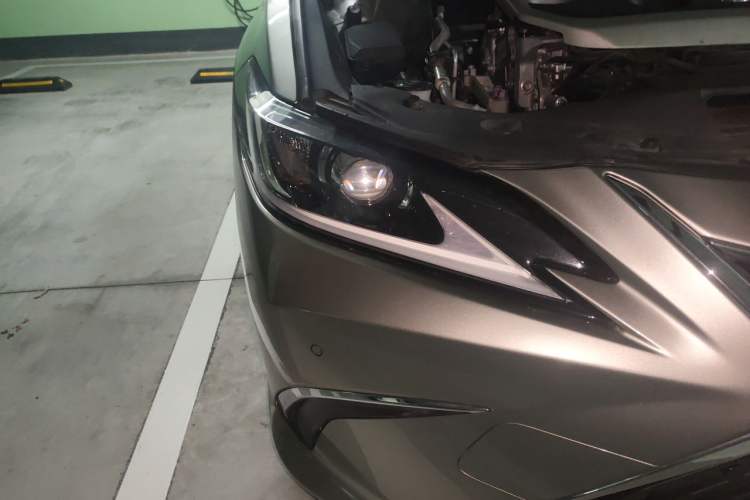 Used Lexus ES 2020 200 Excellence Edition Exterior 6