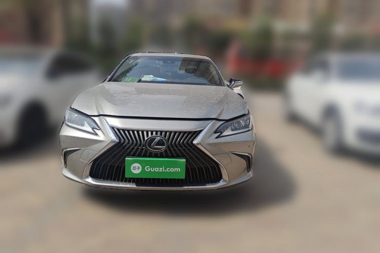 Used Lexus ES 2020 200 Excellence Edition Front