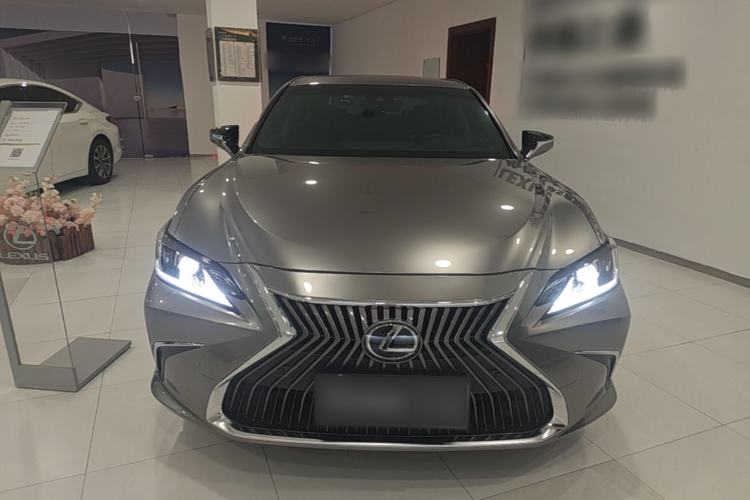 Used Lexus ES 2020 200 Excellence Edition Front