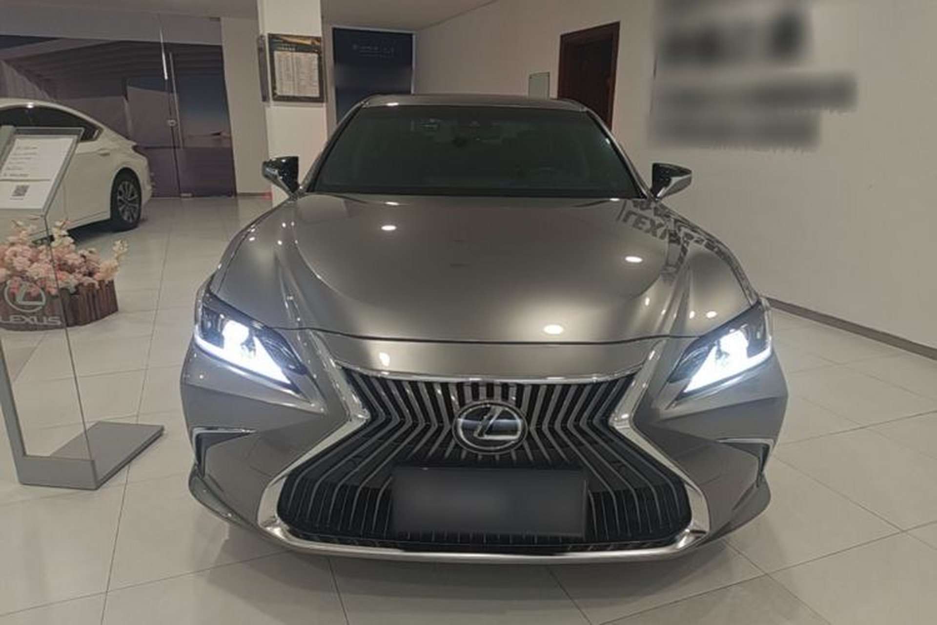 Used Lexus ES 2020 200 Excellence Edition Front