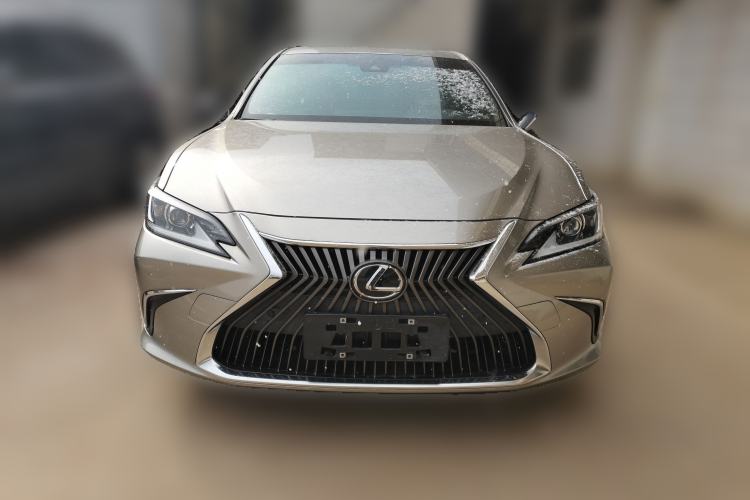 Used Lexus ES 2020 200 Excellence Edition Front