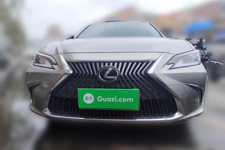 Used Lexus ES 2020 200 Luxury Edition Front