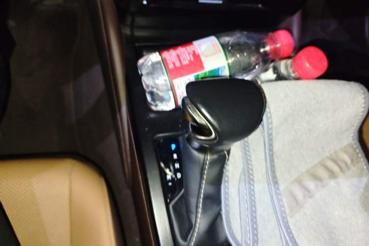 Used Lexus ES 2020 200 Excellence Edition Gear Lever