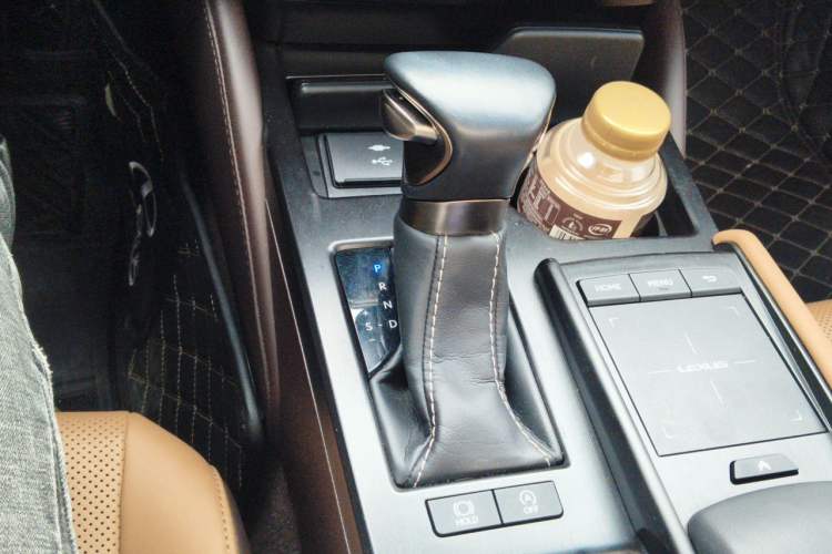 Used Lexus ES 2020 260 Excellence Edition Gear Lever