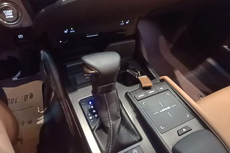 Used Lexus ES 2020 200 Excellence Edition Gear Lever