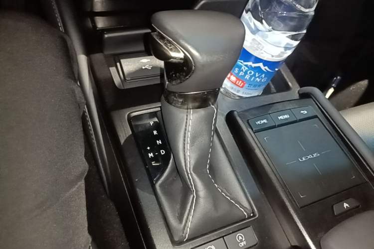 Used Lexus ES 2020 200 Luxury Edition Gear Lever