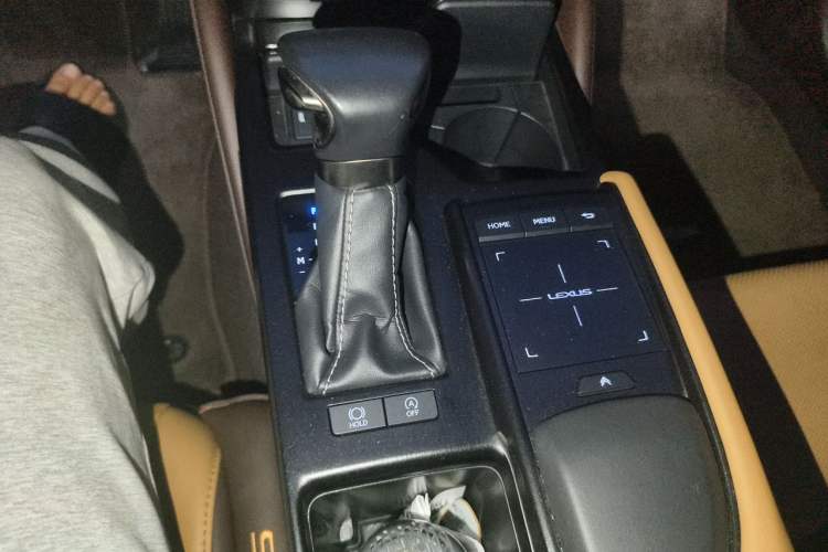 Used Lexus ES 2020 200 Luxury Edition Gear Lever