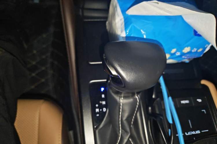 Used Lexus ES 2020 200 Excellence Edition Gear Lever