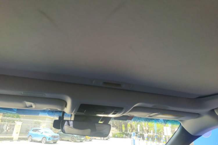 Used Lexus ES 2020 300h Premier Edition Headliner