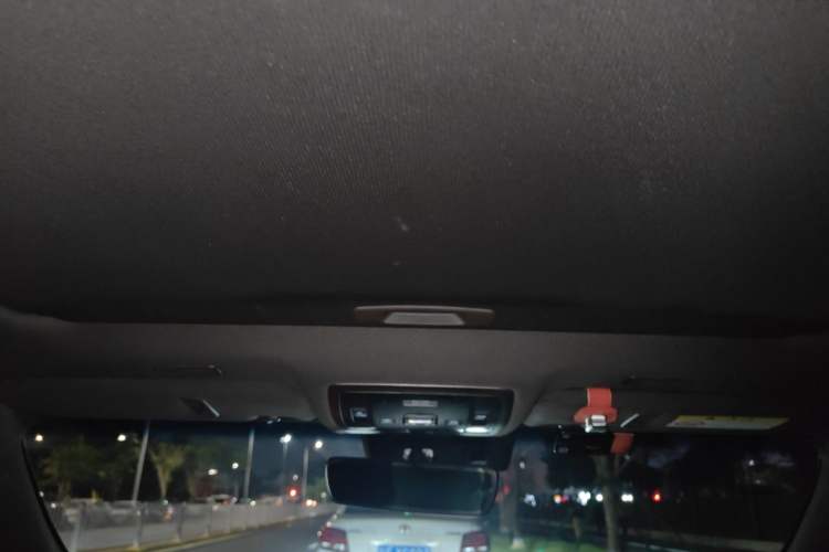 Used Lexus ES 2020 300h Deluxe Edition Headliner
