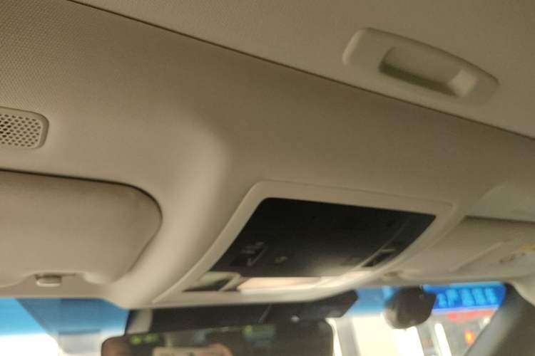 Used Lexus ES 2020 300h Premier Edition Headliner